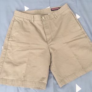 Vineyard Vines shorts